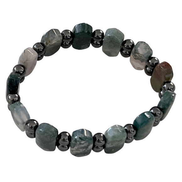 Green & White Stone Beaded Stretch Bracelet - Picture 4 of 8